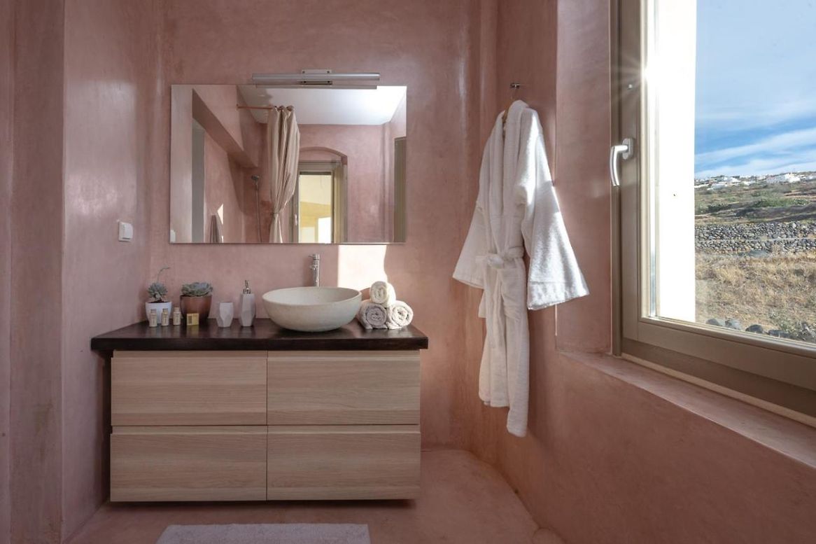 Modern terracotta ensuite